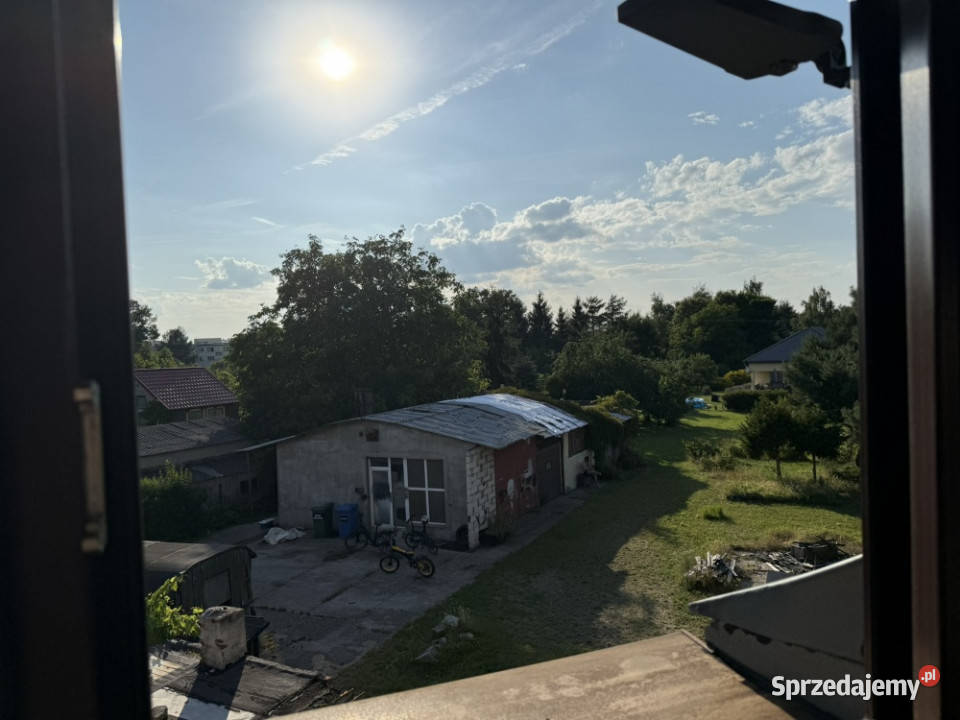 Mokry Dwór działka 225a z domem i budynkami gosp Liczba pokoi 8