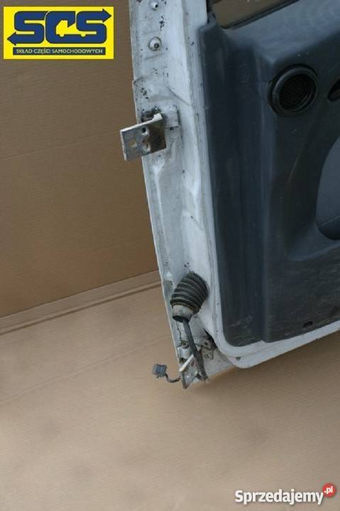 MERCEDES ATEGO DRZWI PRAWE CAŁE KOMPLETNE Bieleń