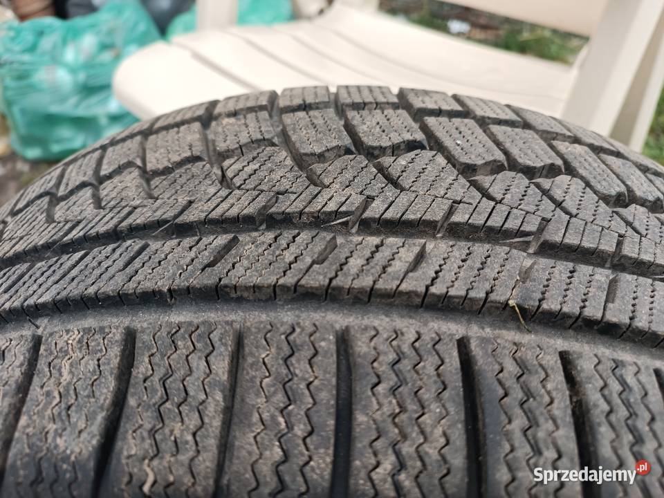 Opony zimowe 22545r17 Samochodowe Iłża