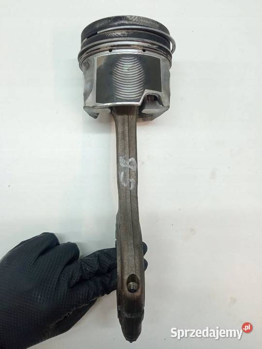 TŁOK KORBOWÓD 83L82 30 TDI Audi A4 IV 20082015 Blok silnika