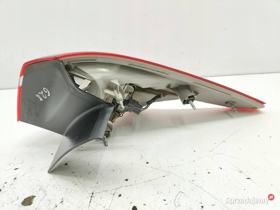 LAMPA TYŁ LEWA KOMBI LIFT Ford Focus Mk3