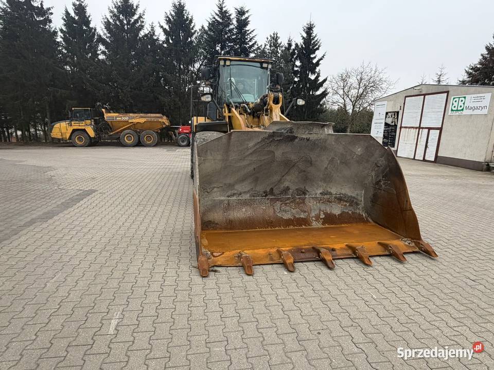 Wynajem ładowarki kołowej CAT 972K o masie ok 25 Rok produkcji 2013 wielkopolskie