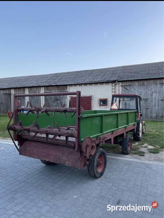 Rozrzutnik obornika Skrzynice-Kolonia sprzedam