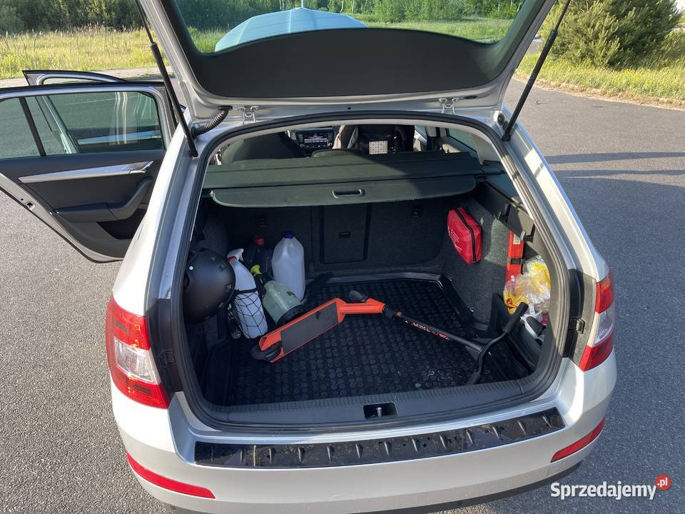 Skoda Octavia Kombi 16Tdi 105 DSG 210000km