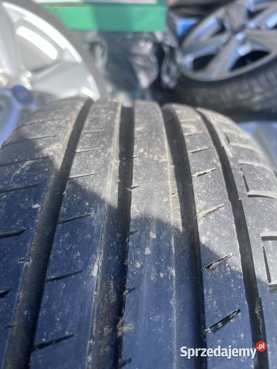 Felgi Ford opony 22540 R18 4 2024 podkarpackie Skołyszyn