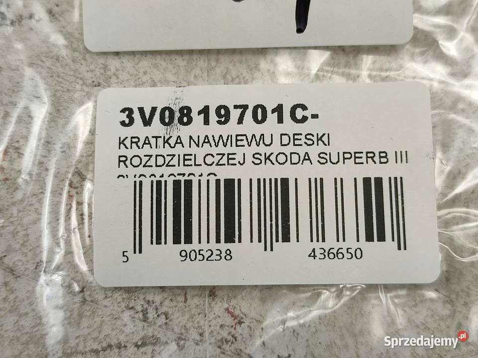 KRATKA NAWIEWU DESKI LEWA SKODA SUPERB III 2015
