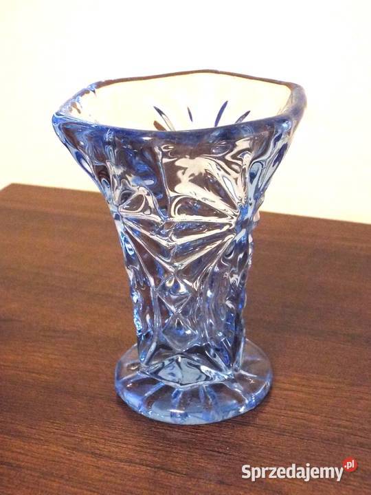 Wazonik z kolorowego szkła ozdobnego