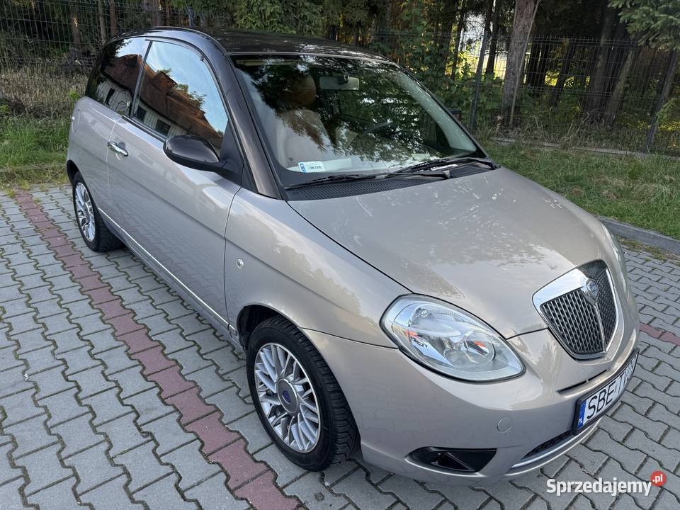 Fiat 500Lancia Ypsilon14 16vPlatinum Climatronik 219000km Samochody osobowe małopolskie