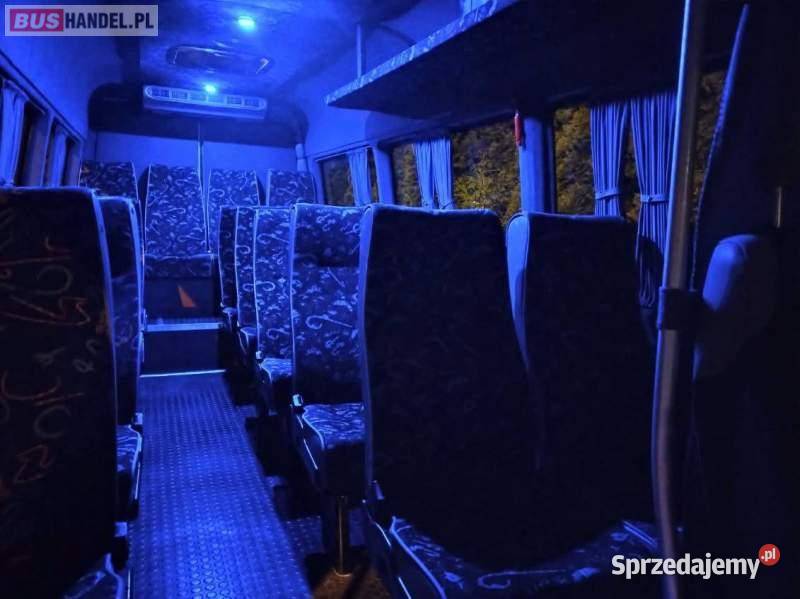 VOLKSWAGEN LT 35 AUTOBUS 20 OSÓB KLIMA x2 Rok produkcji 2004 Chojnice