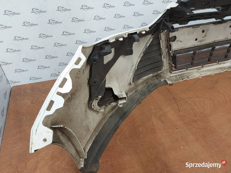 FORD FOCUS MK3 III 13r zderzak przód BM5117757A