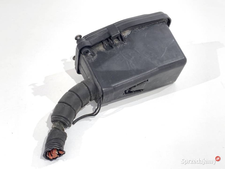 SKRZYNKA BEZPIECZNIKÓW PORSCHE PANAMERA