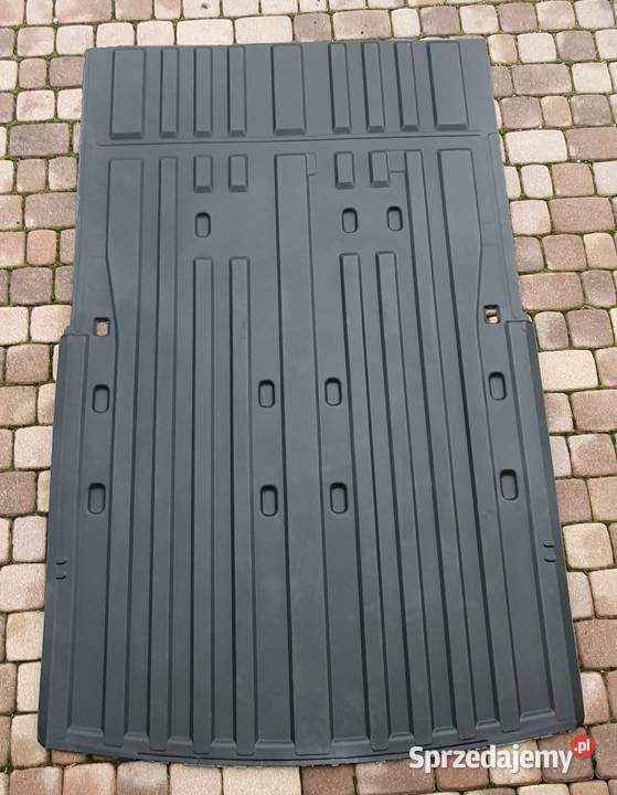 VOLKSWAGEN CADDY V 2K7 2022 MAXI WYŁADZINA MATA Rok produkcji 2025 Wrocław sprzedam