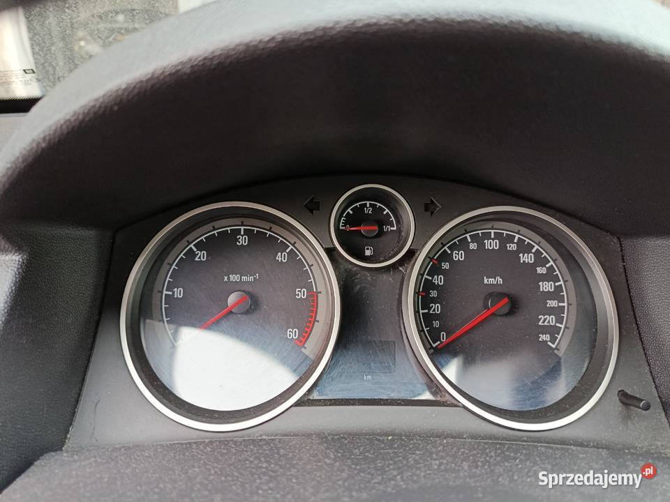 Opel Astra 19 CDTI 2005 r dawca części Szklarka Myślniewska