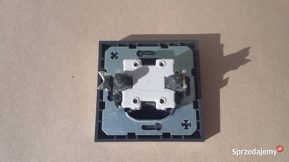 Włącznik łącznik światła BERKER SrebrnyAluminium Elektryka i akcesoria mazowieckie Warszawa sprzedam