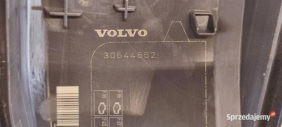 VOLVO XC60 SKRZYNKA BEZPIECZNIKÓW 30644652 Skrzynki bezpieczników