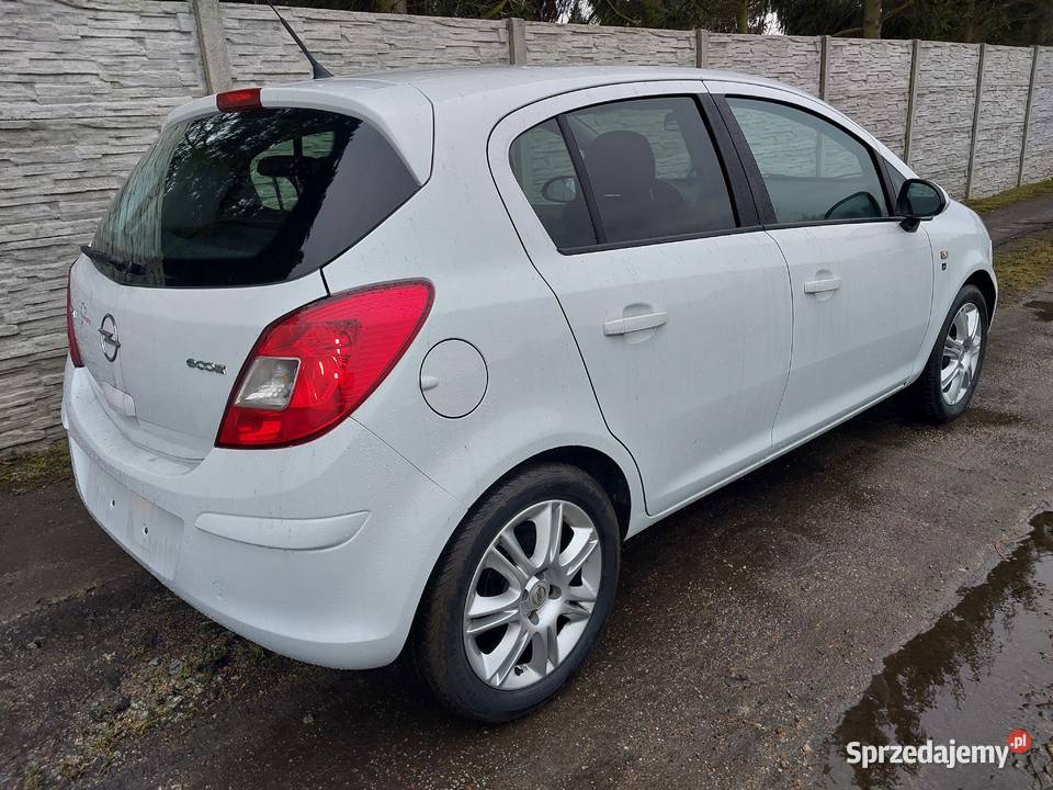 OPEL CORSA D 111EDITION 16V 12L BENZYNA 85 2010R manualna