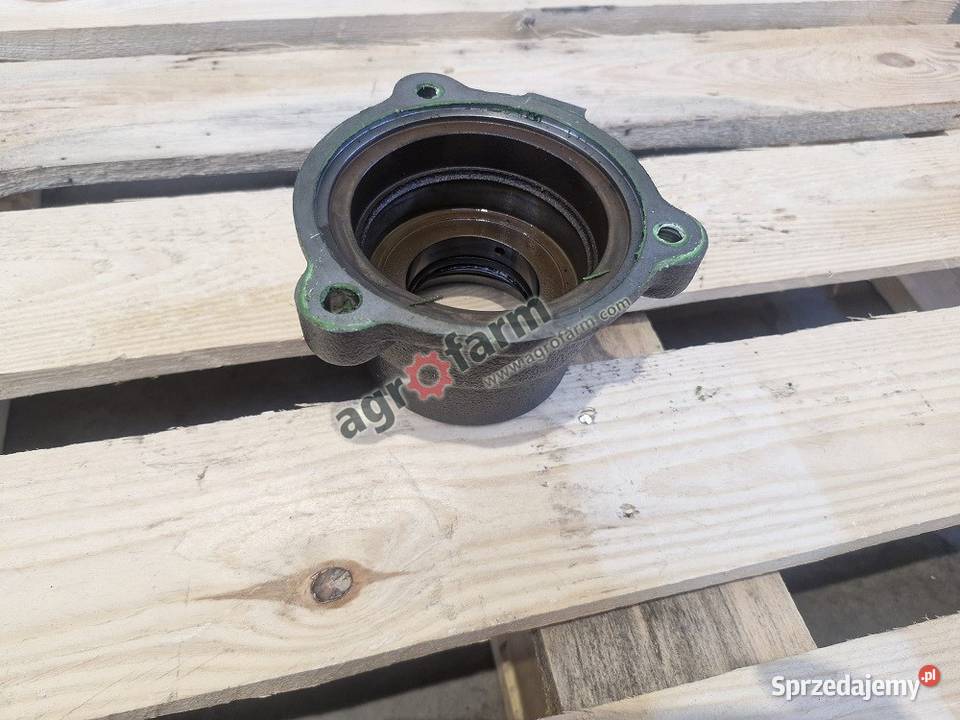 Uchwyt wałka Fendt 939 930 927 822 Byków