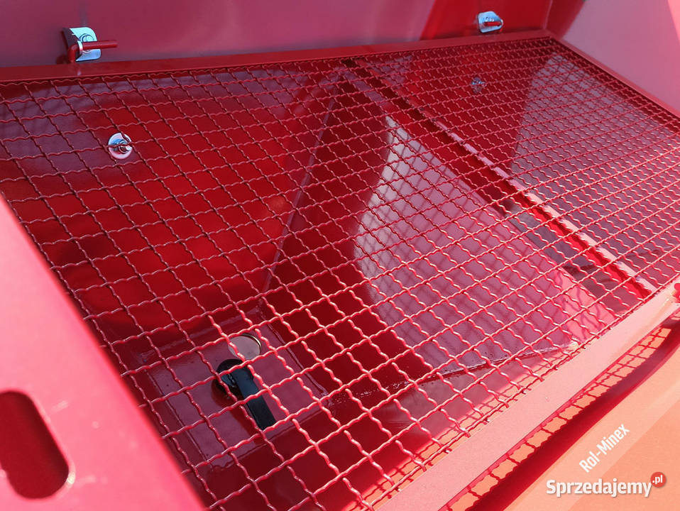 nowy model Rozsiewacz do nawozów Strumyk TYTAN 2 łódzkie Radomsko