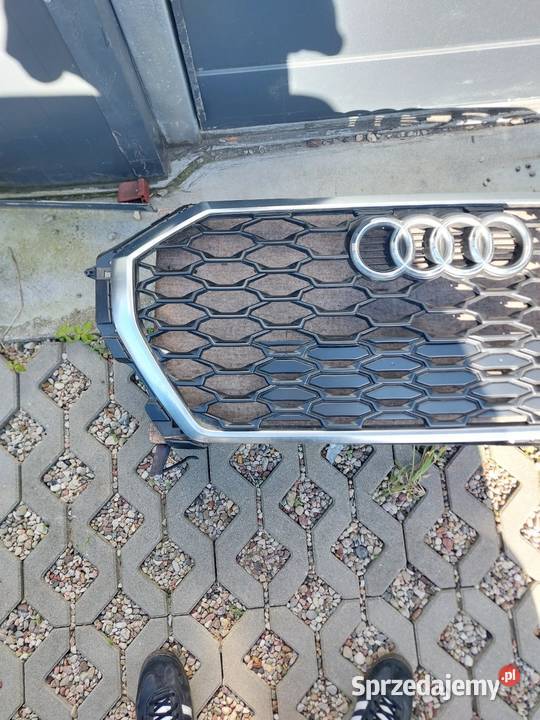 Audi Q3 SLine 83A Chrom grill atrapa 83F853651A osobowe pomorskie Wejherowo