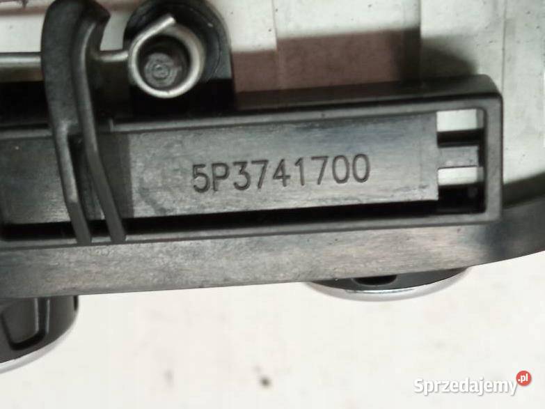 PANEL NAWIEWU A42303400 Dacia Sandero II 2012