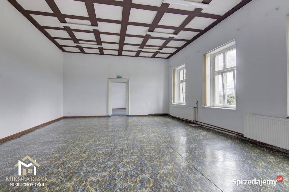 Duży budynek komercyjny w Górowie Iławeckim Górowo Iławeckie