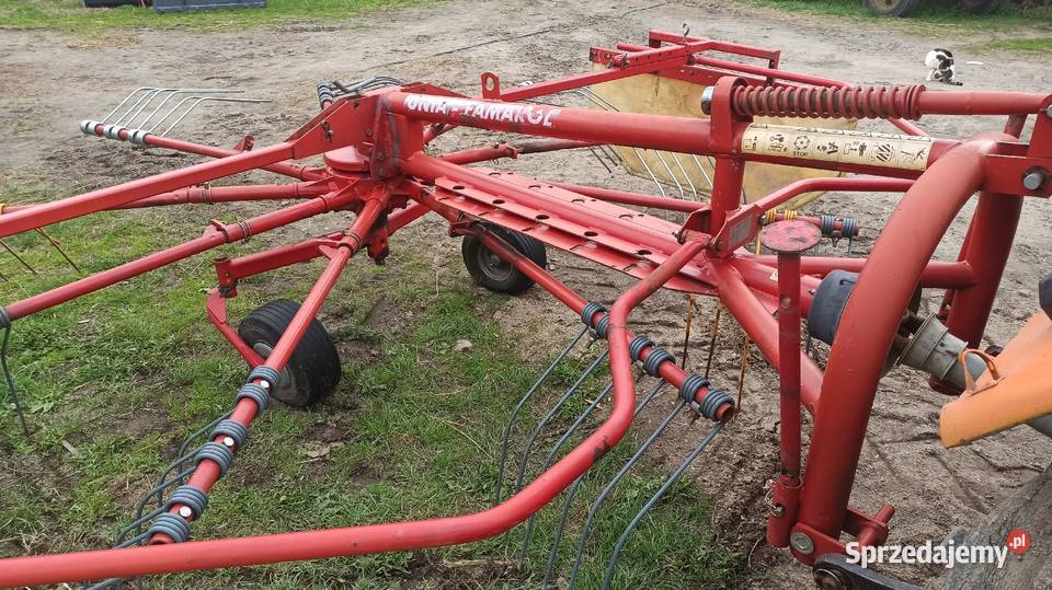 Zgrabiarka karuzelowa Unia Famarol Wyszki