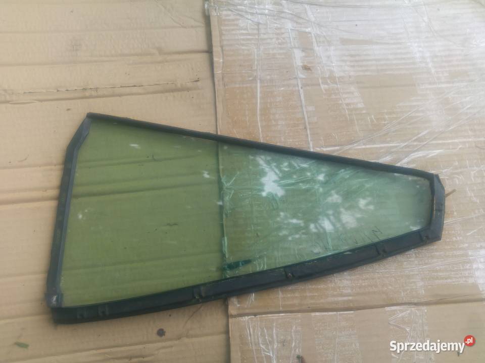Toyota RAV4 Tylna prawa boczna szyba okienna