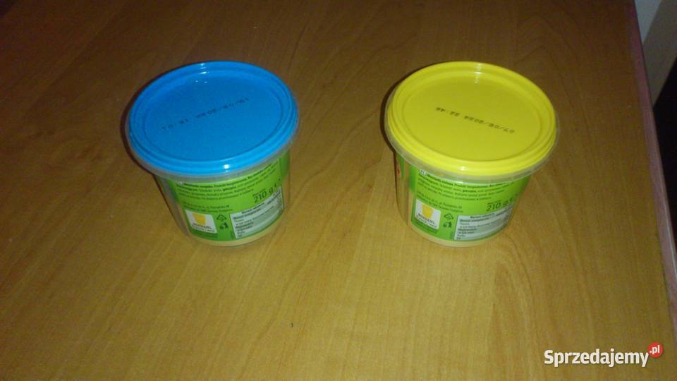 pojemniki plastikowe około 125 ml sprzedam Łódź