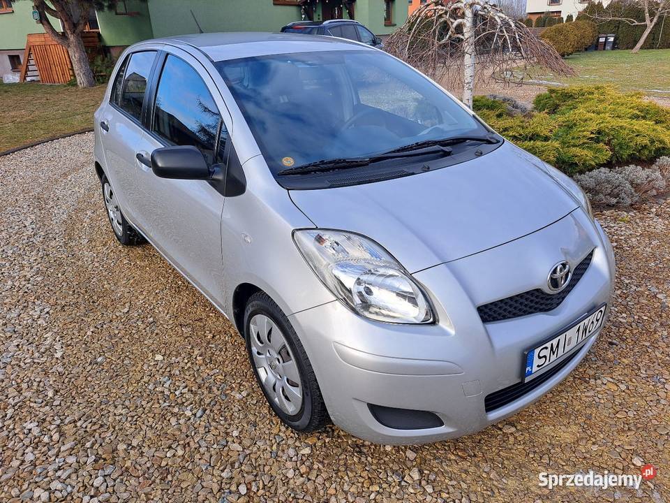 Toyota Yaris 133 vvti 2010r Yaris sprzedam