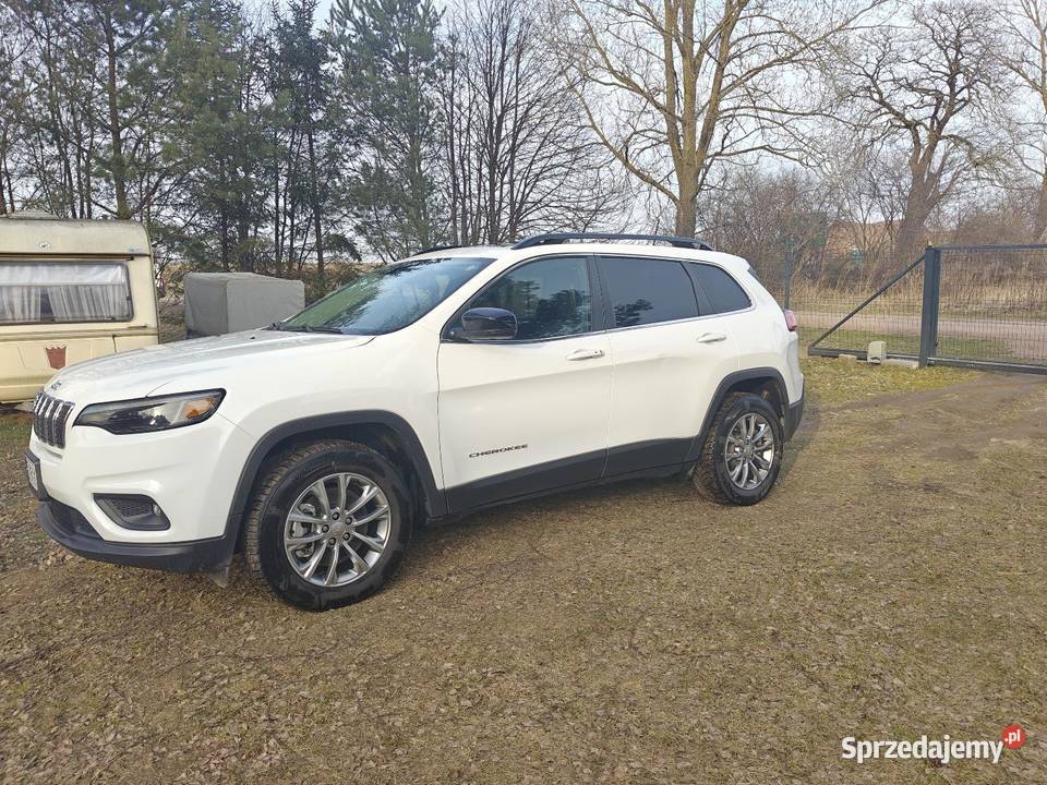 Jeep Cherokee 32 LPG panorama martwe pole kamera biały Sławno