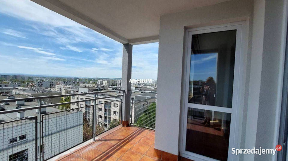 Prądnik Biały 2 pokoje balkon kom garaż