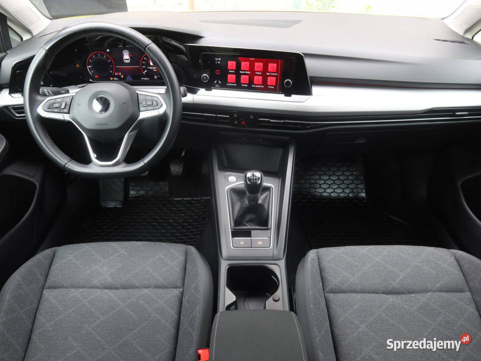 VW Golf 15 TSI Rok produkcji 2021 Katowice