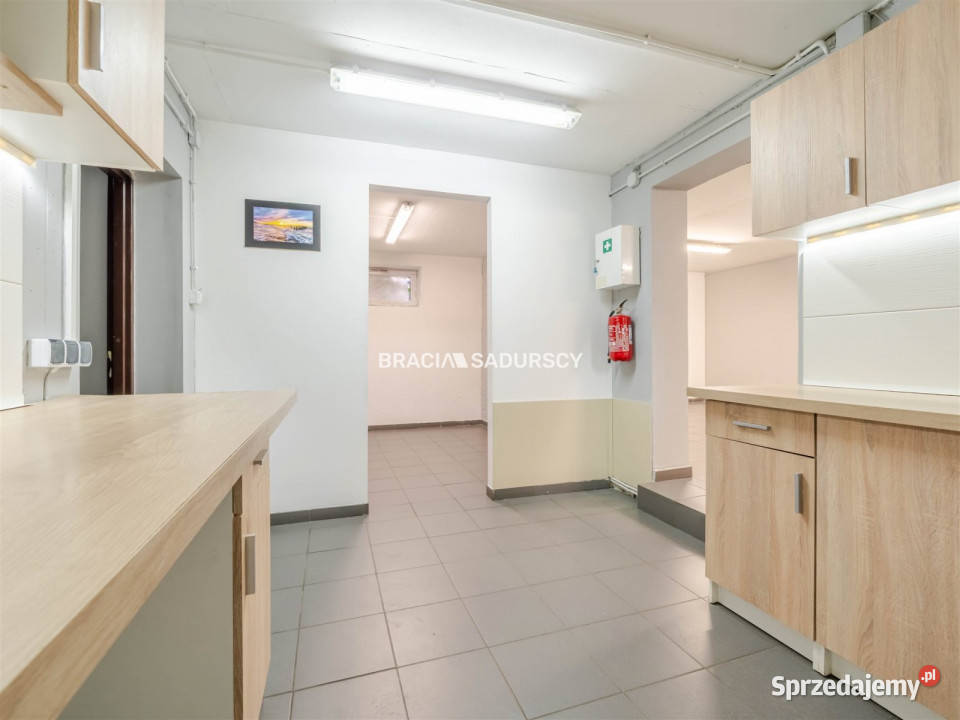 sprzedaży lokalu Kraków Geremka 4712m2 sprzedam