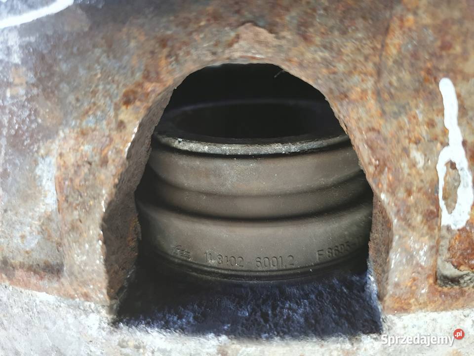 Volvo XC90 I PRZEDNI ZACISK HAMULCOWY lewy przód Chełm