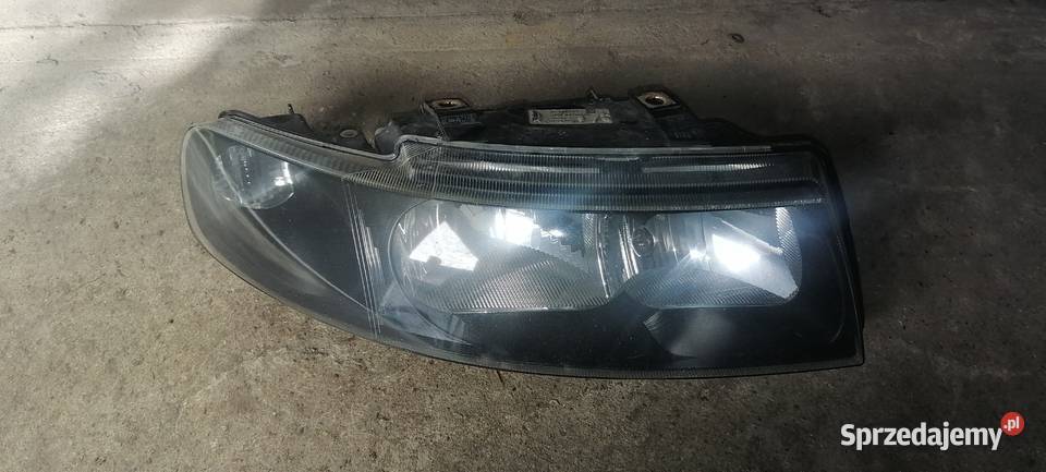 Lampy przednie oryginalne valeo prawa lewa Seat Skłoby