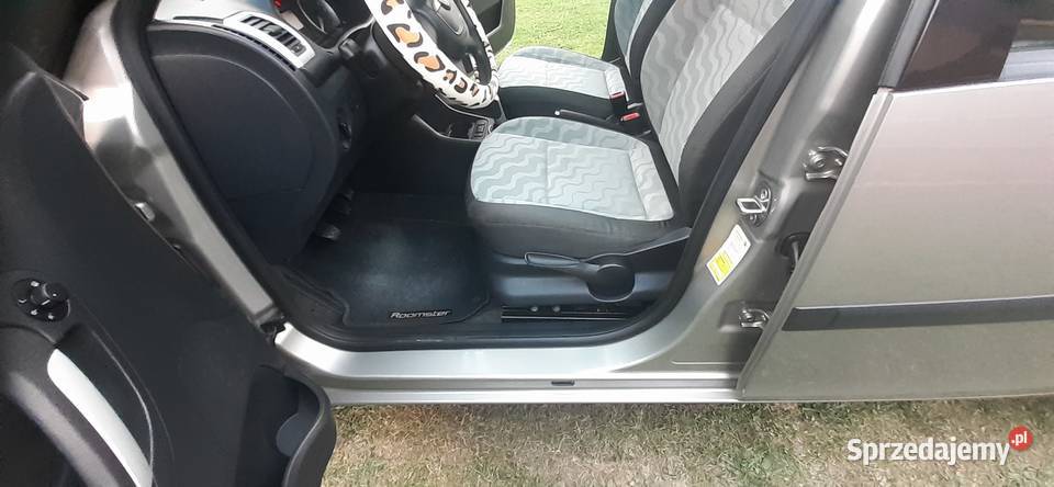 Z Niemiec 100 bezwypadkowy oryginał 14 MPI 86 Hatchback Gorlice