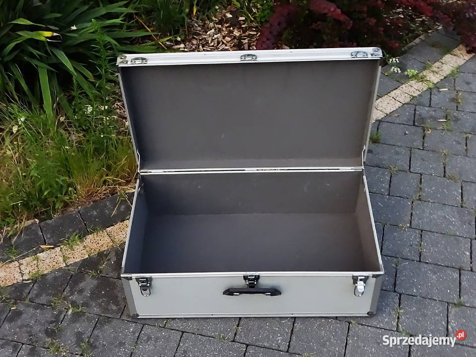 Walizka aluminiowa zamykana na kluczyk Biłgoraj