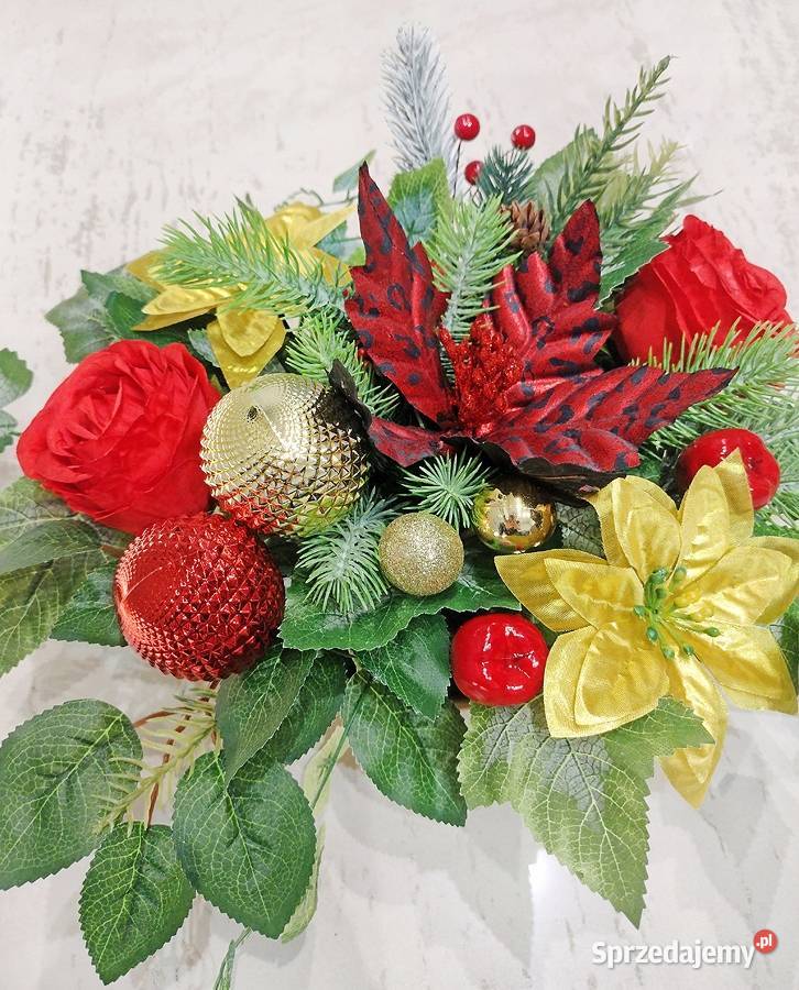 Bożonarodzeniowy stroik nagrobny na Święta Świdnica