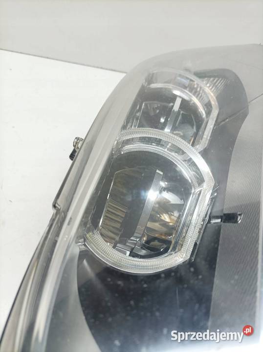 LAMPA PRZÓD LEWA EUROPA FULL LED ADAPTIVE LIFT Rok produkcji 2013 Oświetlenie świętokrzyskie