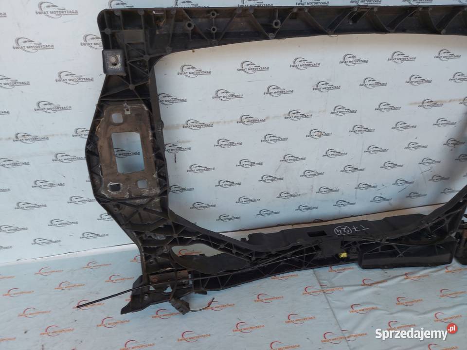 AUDI Q3 I 13r pas przedni wzmocnienie 8U0805594A Kielce
