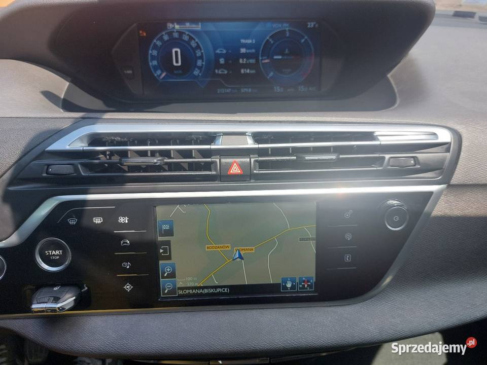 Citroen C4 Picasso II 16 HDI 115 EURO5 kamera cofania