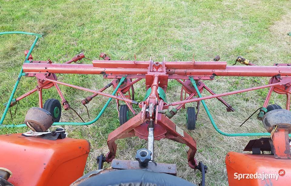Roztrząsacz karuzelowy do siana typ Pająk Duży Dąbrowa Tarnowska