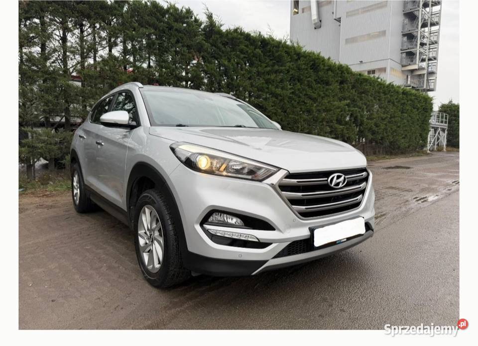 Hyundai Tucson 16 GDi Benzyna 132 Kamera manualna