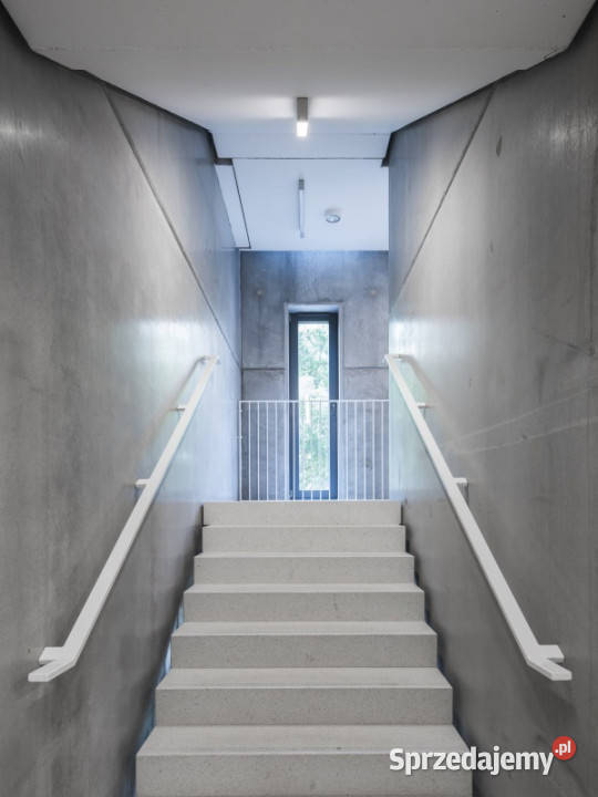 Sprzeczna 4 dwa pokoje 5 piętro