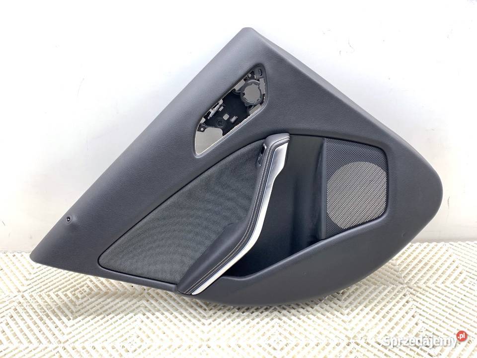 BOCZEK DRZWI LEWY TYŁ MERCEDES W176 Hatchback Części samochodowe