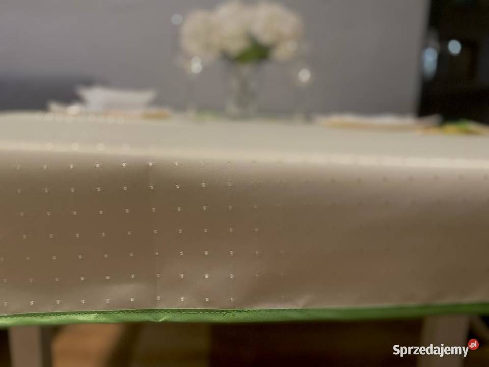 Obrus plamoodporny 140240 Obrusy i serwety