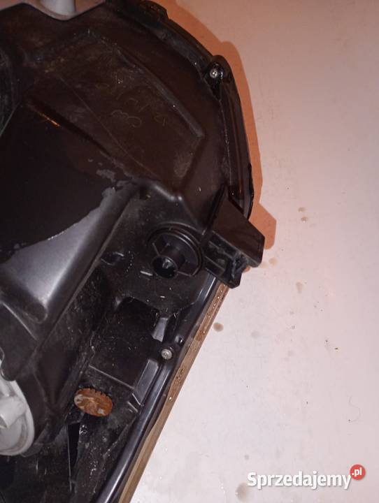 Okazja Lampy przednie orginał oe Toyota Avensis dolnośląskie Wrocław