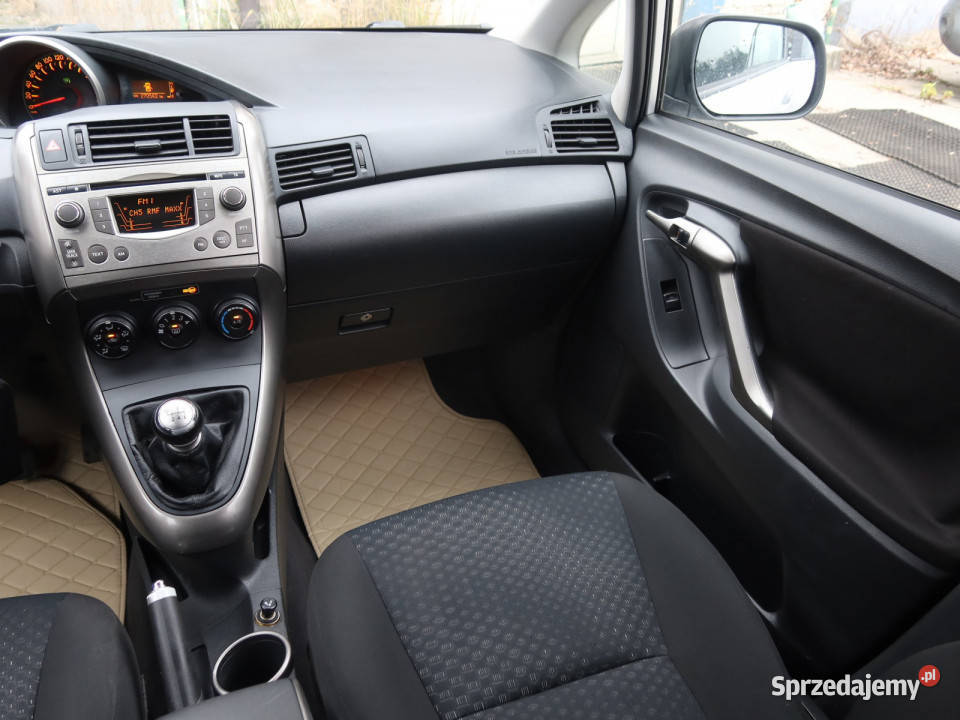 Toyota Verso 20 D4D wielofunkcyjna kierownica Katowice sprzedam