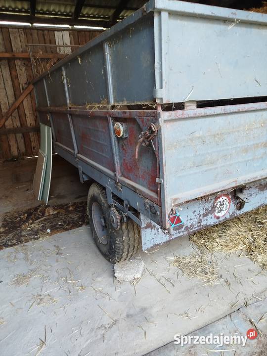 Rozrzutnik obornika przyczepa jednoosiowa Pilica
