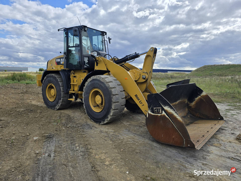 Ładowarka kołowa CATERPILLAR 918 M 4x4 2019 r 5744h pomorskie Czarne